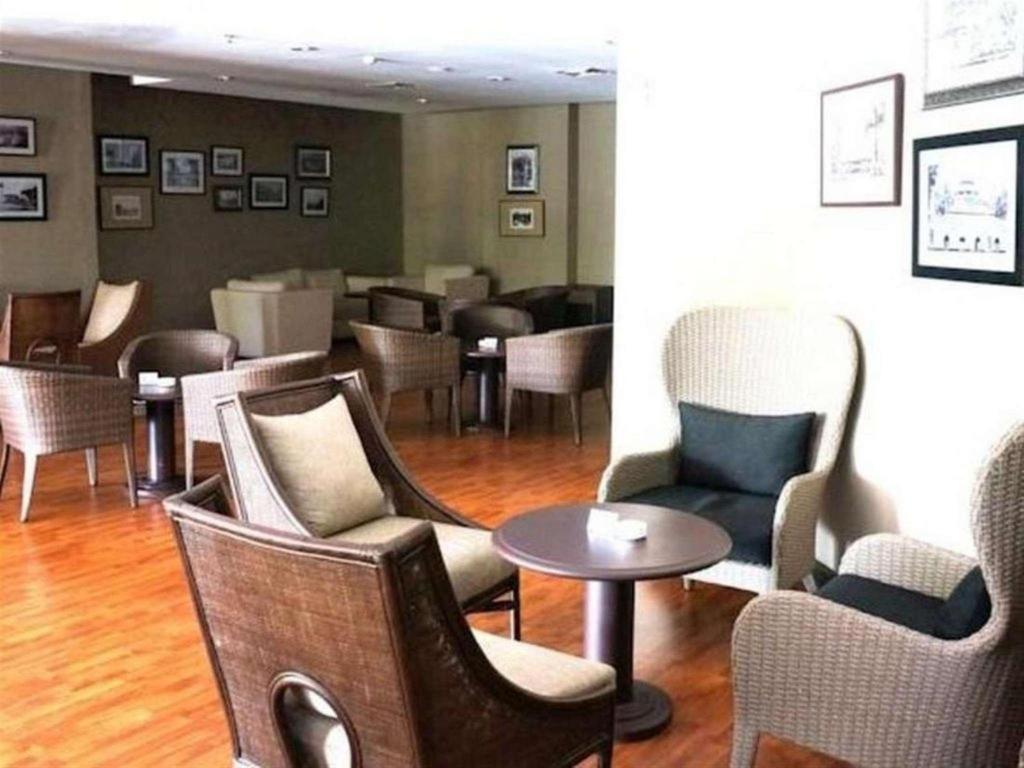 凯里亚德酒店-布米米纳恩 巴东 外观 照片